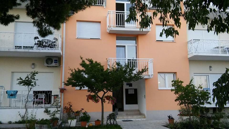 Apartmani Branko Vojnovic Omiš Zewnętrze zdjęcie